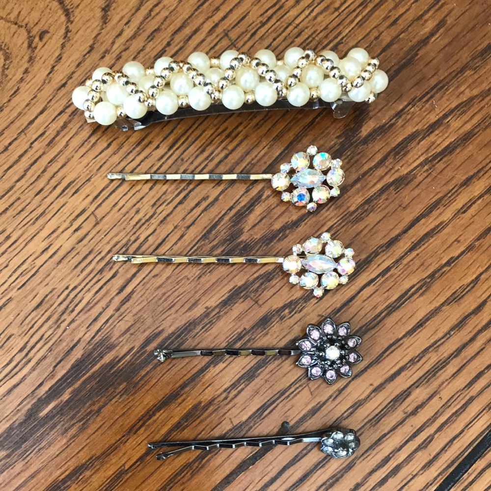 5 Hair Clips
